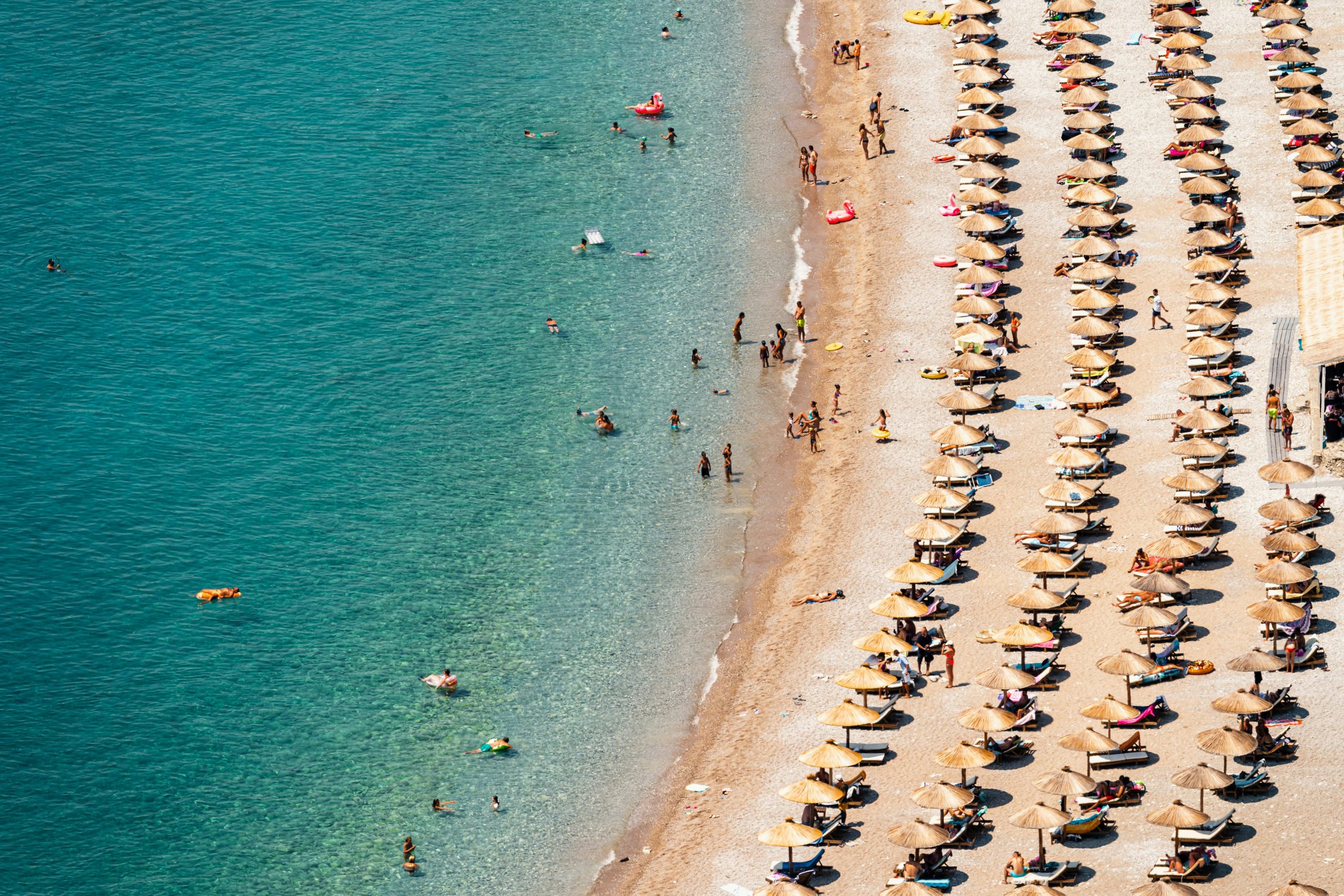 Wakacje w Czarnogórze za jedyne 541 PLN❗😮 Loty dla wszystkich i 5 nocy nieopodal plaży