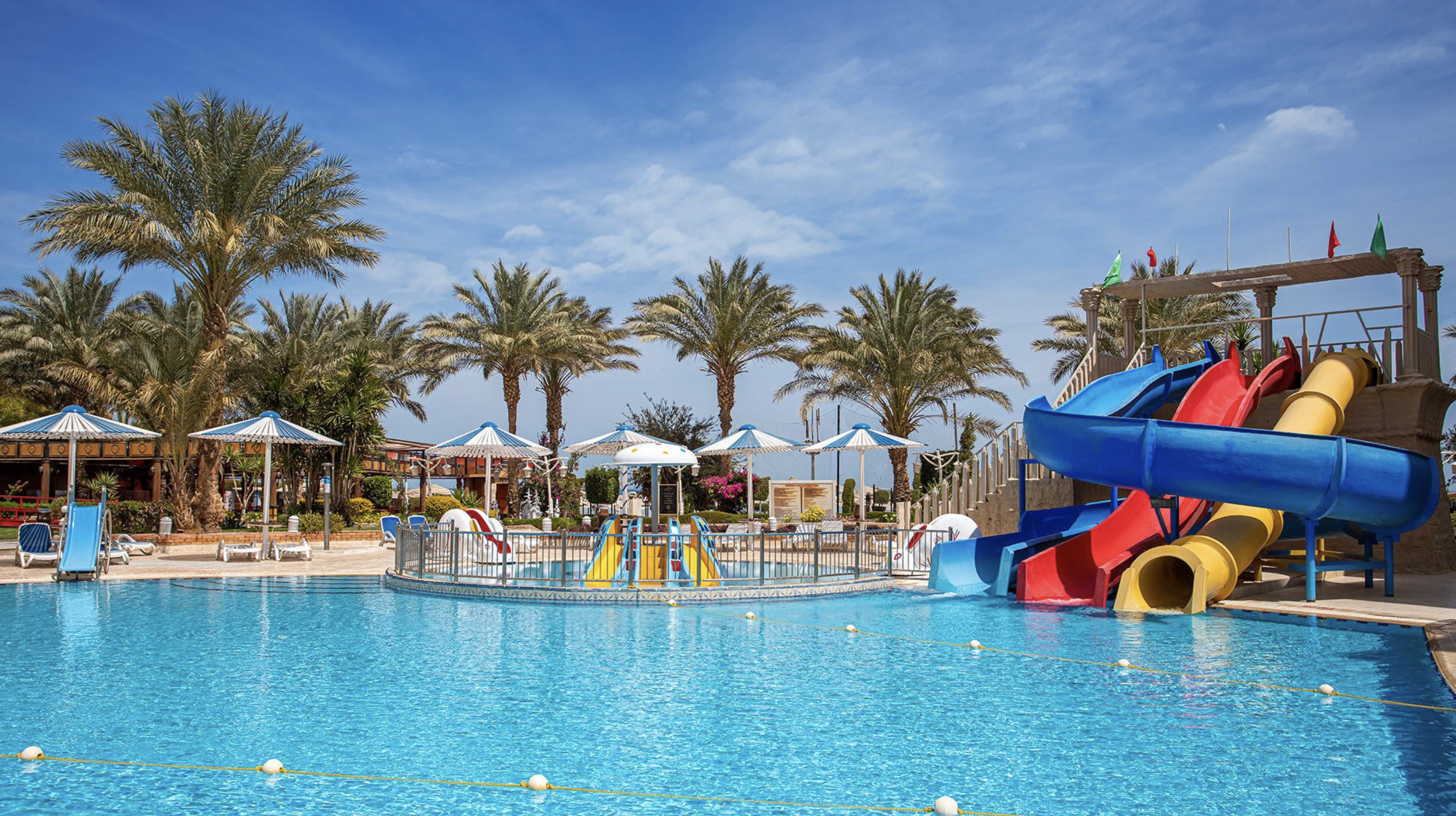 Egipt kusi luksusem i wysokimi temperaturami 🌊🏖️ Tydzień w 4* hotelu z all inclusive przy plaży za 2699 PLN ☀️