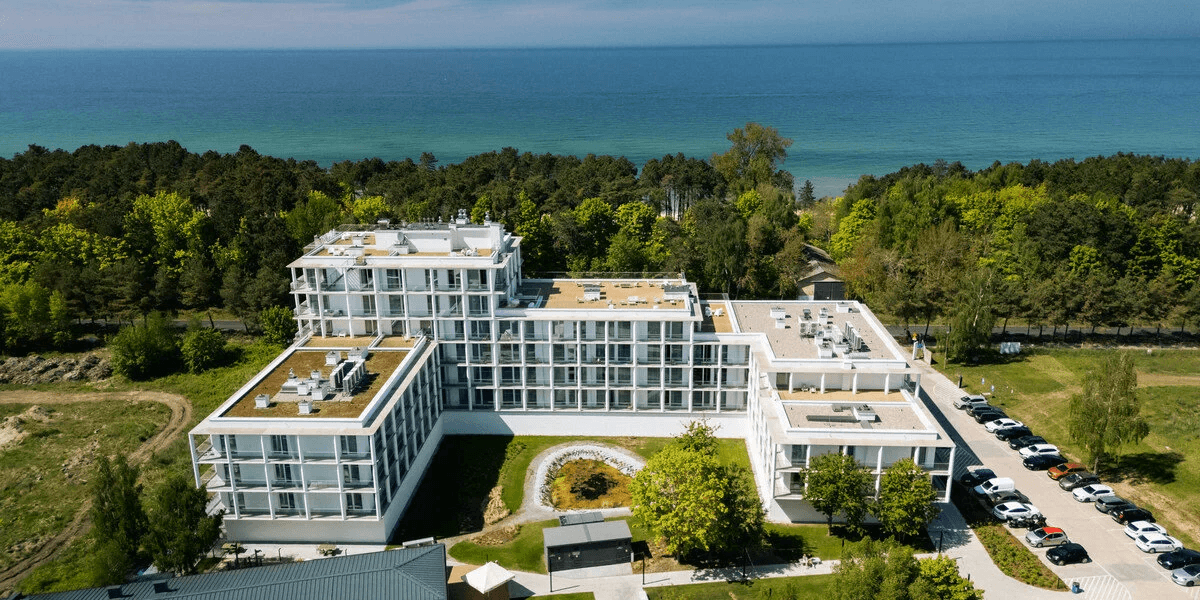 Urlop w Mielnie 🛩️ Pobyt w dawnej bazie lotniczej tuż przy Bałtyku 🌊🏖️