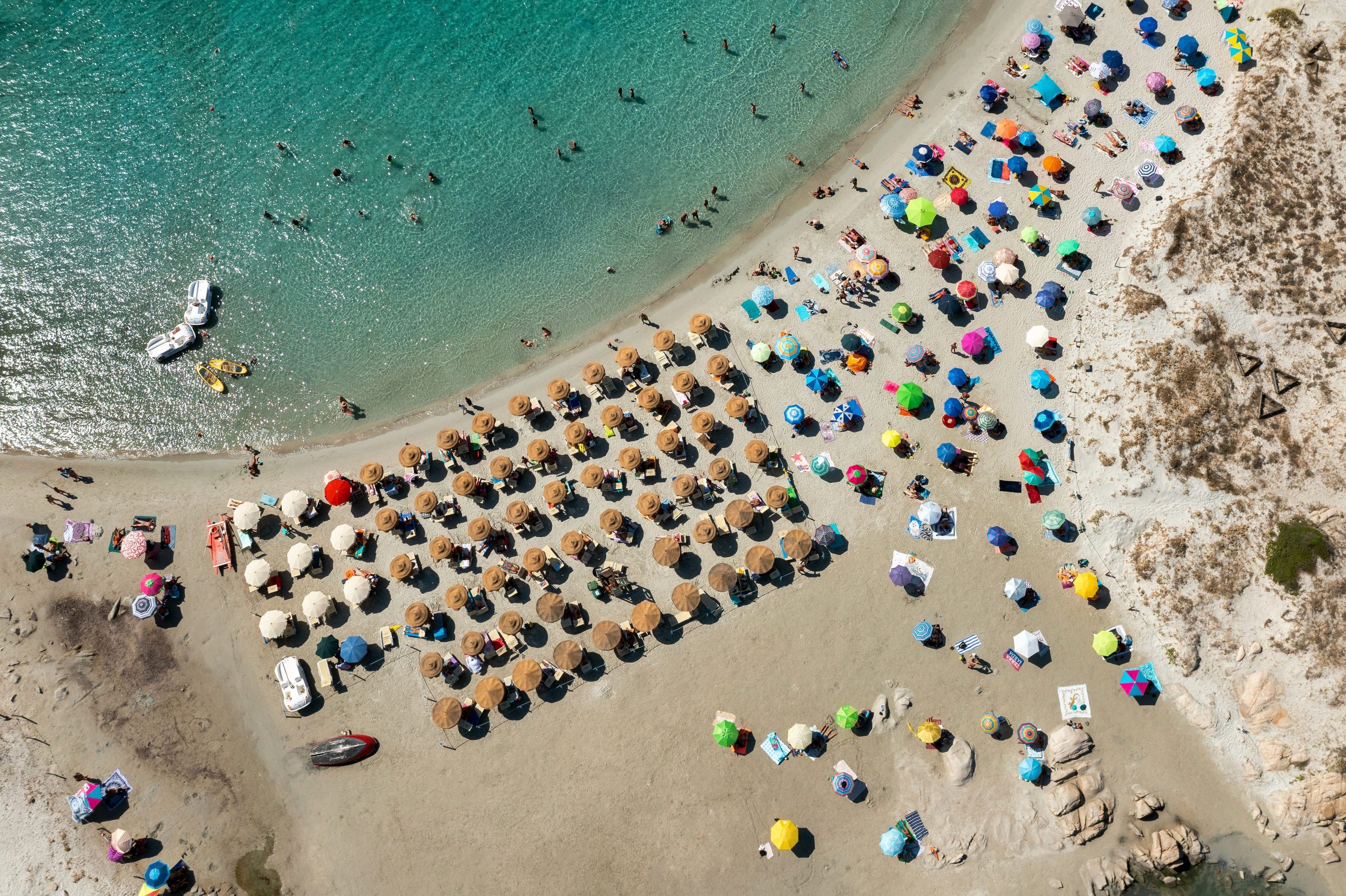 Koniec z leżeniem w cieniu. Włoska plaża walczy o tytuł najbardziej absurdalnego zakazu tego lata