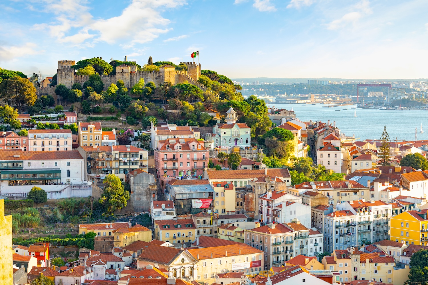 ✨Kawiarnie, wzgórza i spokojny portugalski vibe 😍🌇 City break (z weekendem) w Lizbonie za 809 PLN 🤩