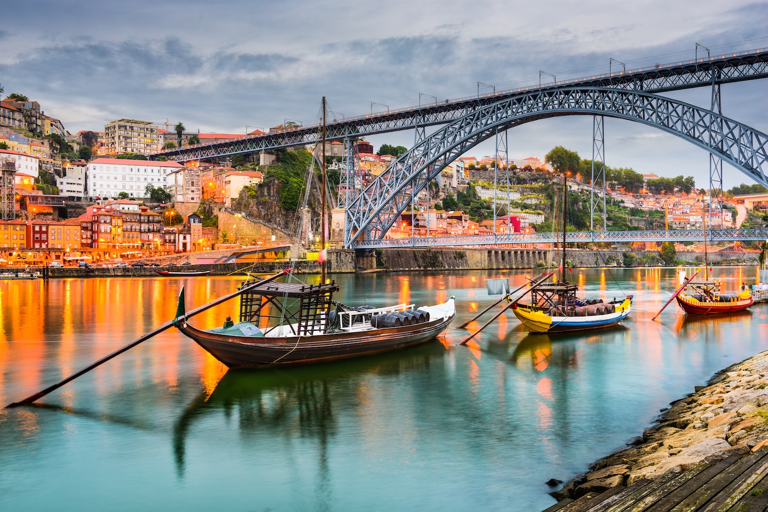Miasto wina, mostów i widoków nad Douro 🍷🌊 City break w Porto za 969 PLN 🥰 Loty i 4🌟 hotel ze śniadaniami 🍳