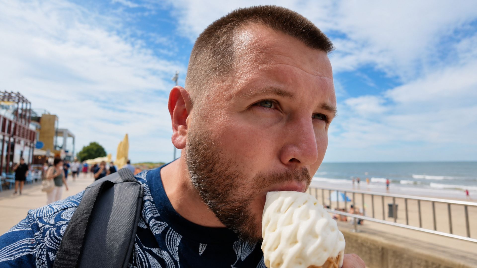 Molo, ryba, lody i gofry. Sprawdziłem, ile kosztuje jeden dzień nad polskim morzem