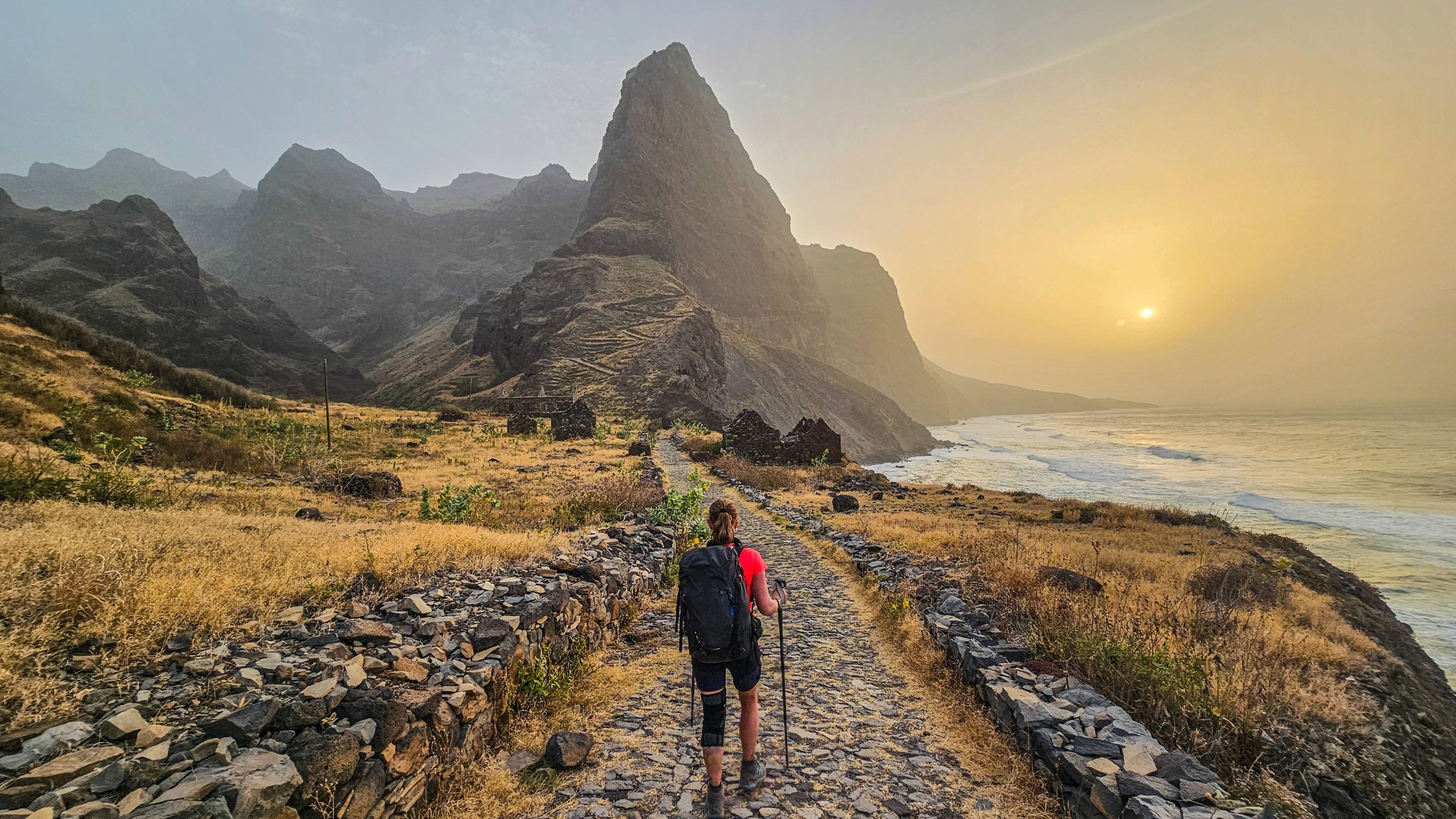 Zobacz perłą Instagrama 😮🤭 Wyjazd na wyspę Santo Antão za 1352 PLN ⛰️😍☺️