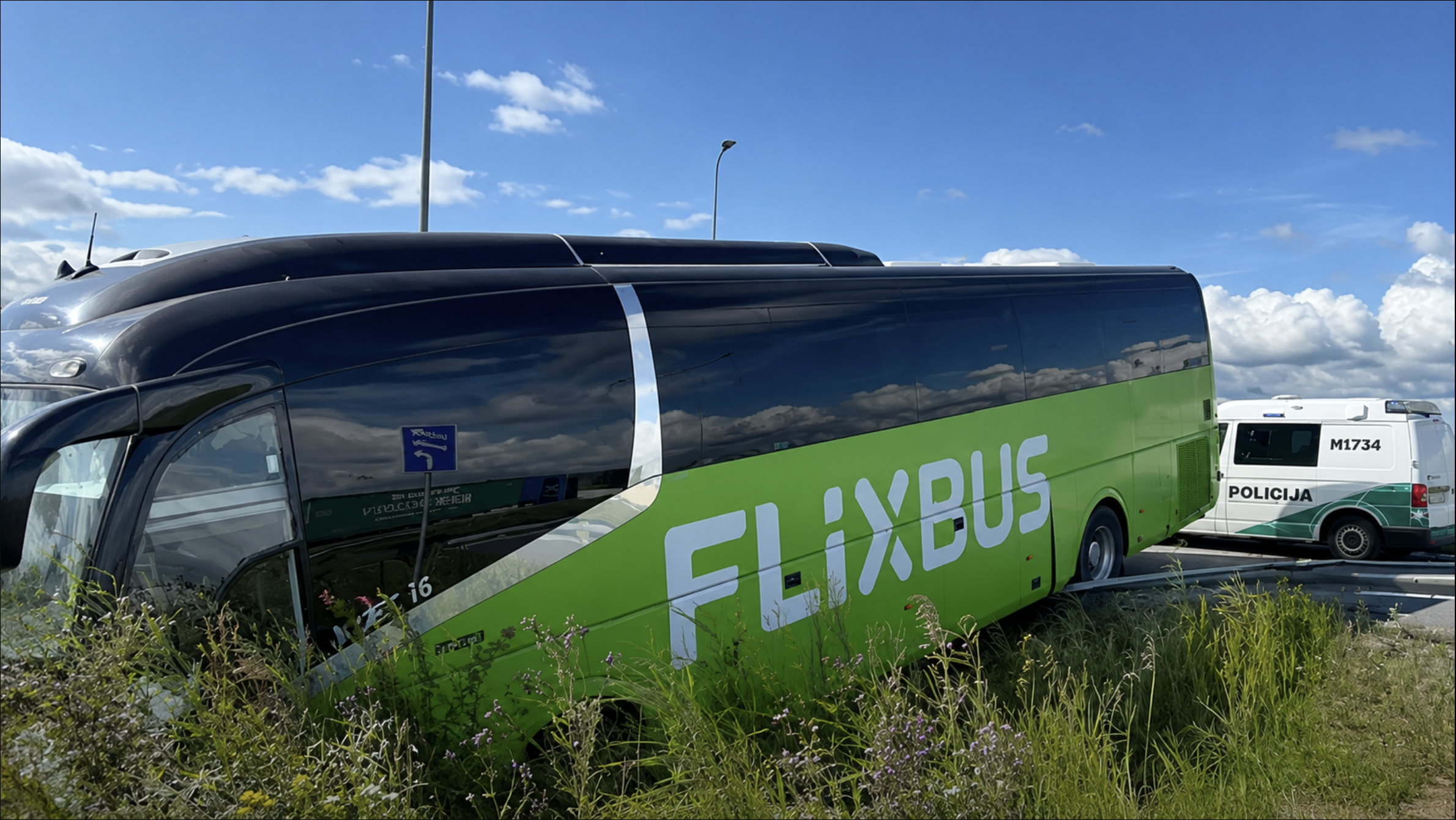 Wypadek Flixbusa jadącego z Warszawy. Pasażerowie trafili do szpitala