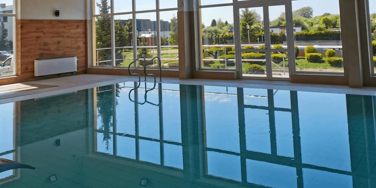 Bałtyk o krok 🌊 Hotel 100 m od plaży w Sarbinowie z wyżywieniem 🏖️☀️