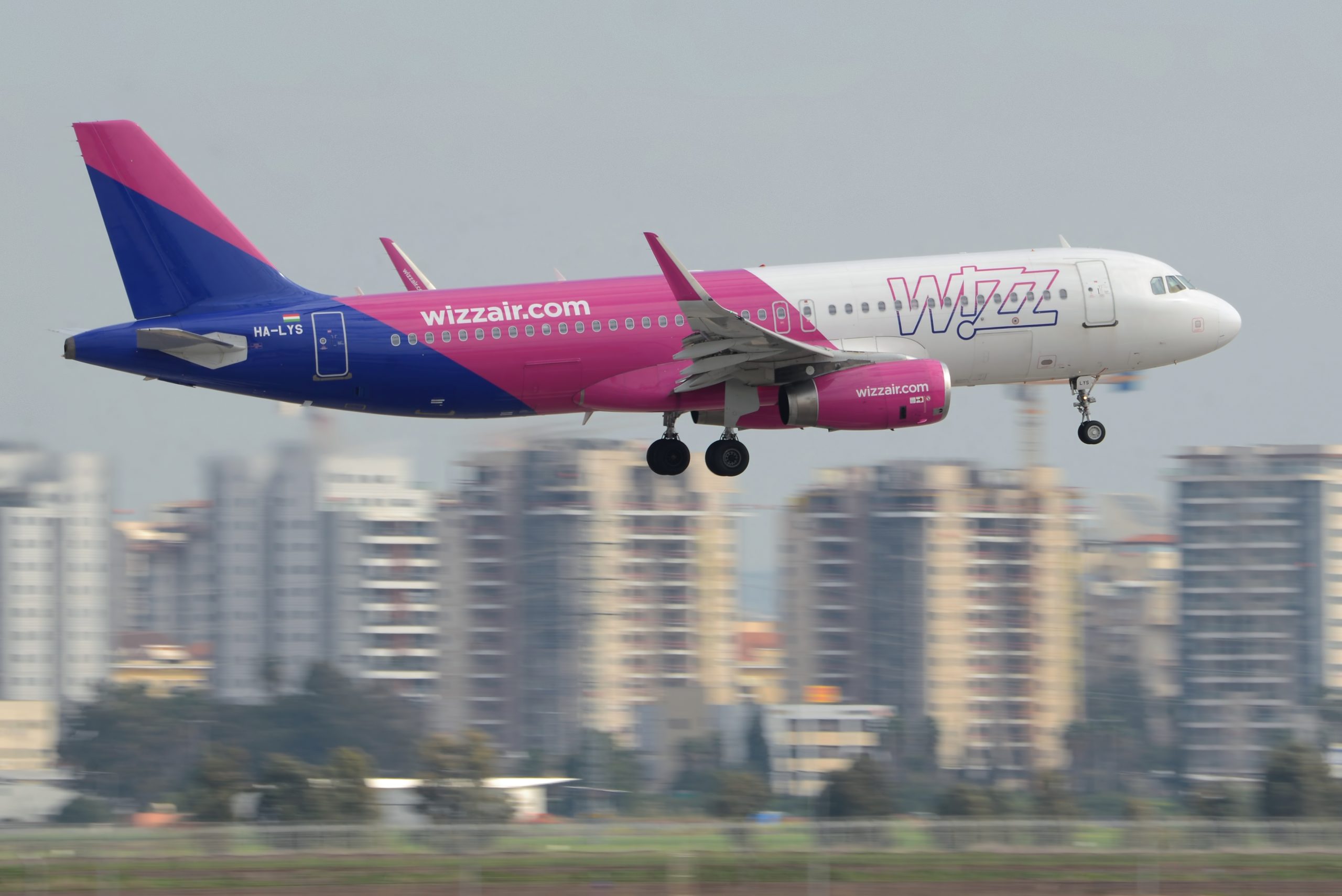 Wiemy, ile zapłacisz za Wi-Fi w Wizz Air. Coś czujemy, że za rok większość pasażerów będzie on-line przez cały lot