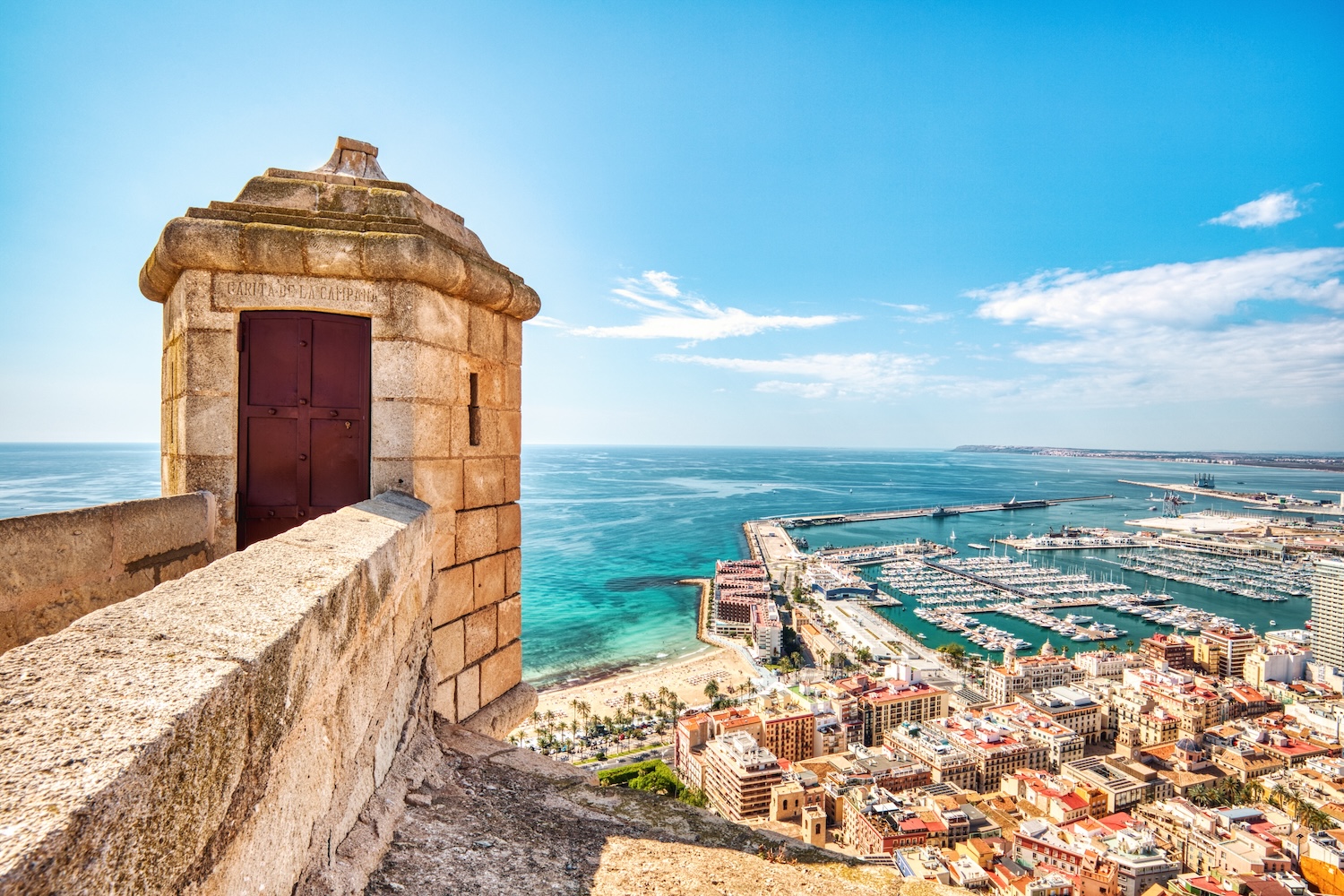 Alicante na weekend za 839 PLN 🌊🏖️ Loty w świetnych godzinach + 2 noce w hotelu 😎☀️