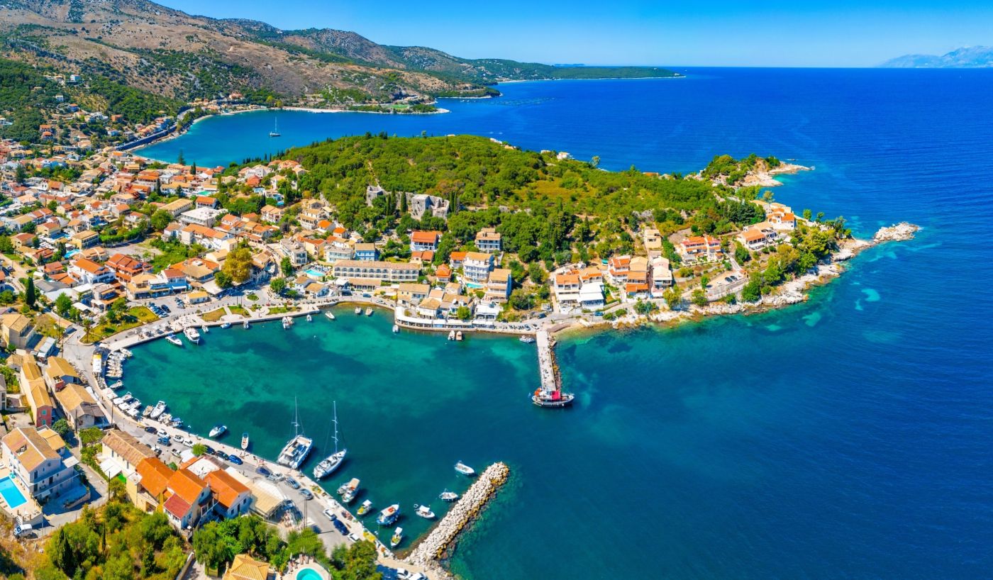 Grecka wyspa Korfu na tydzień za 928 PLN 🌿🏖️ Loty + noclegi z basenem i pięknym widokiem 🌊😍