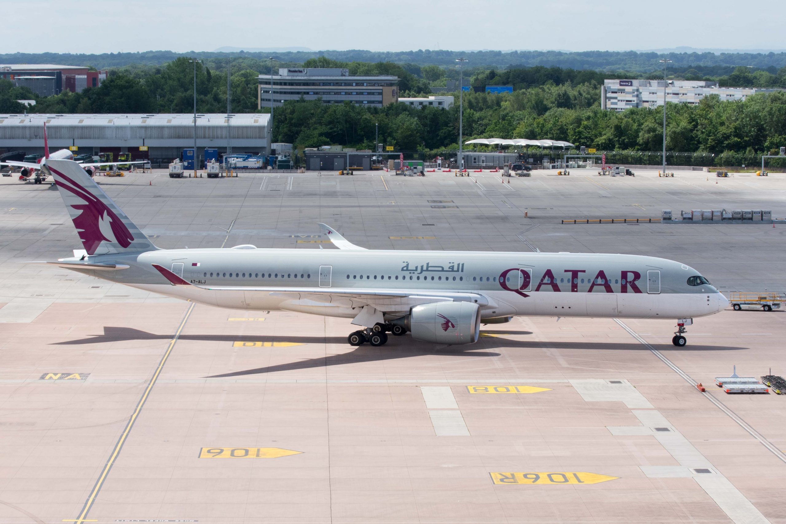 Alarm bombowy na pokładzie Qatar Airways. Samolot wylądował w eskorcie myśliwców