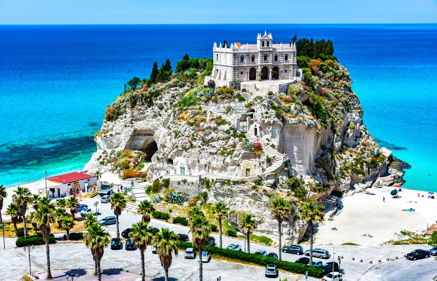 Lato na końcu Italii za 979 PLN 💚🤍❤️ Loty do Kalabrii + 4* hotel ze śniadaniami i prywatną plażą 🌊🏖️