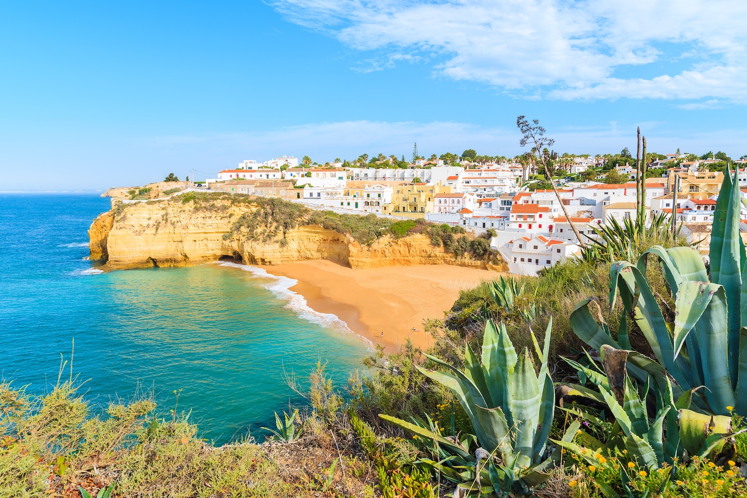 🌊 Klify, plaże i ocean na portugalskim wybrzeżu 🤩 Wycieczka do Algarve za 979 PLN 😎✨