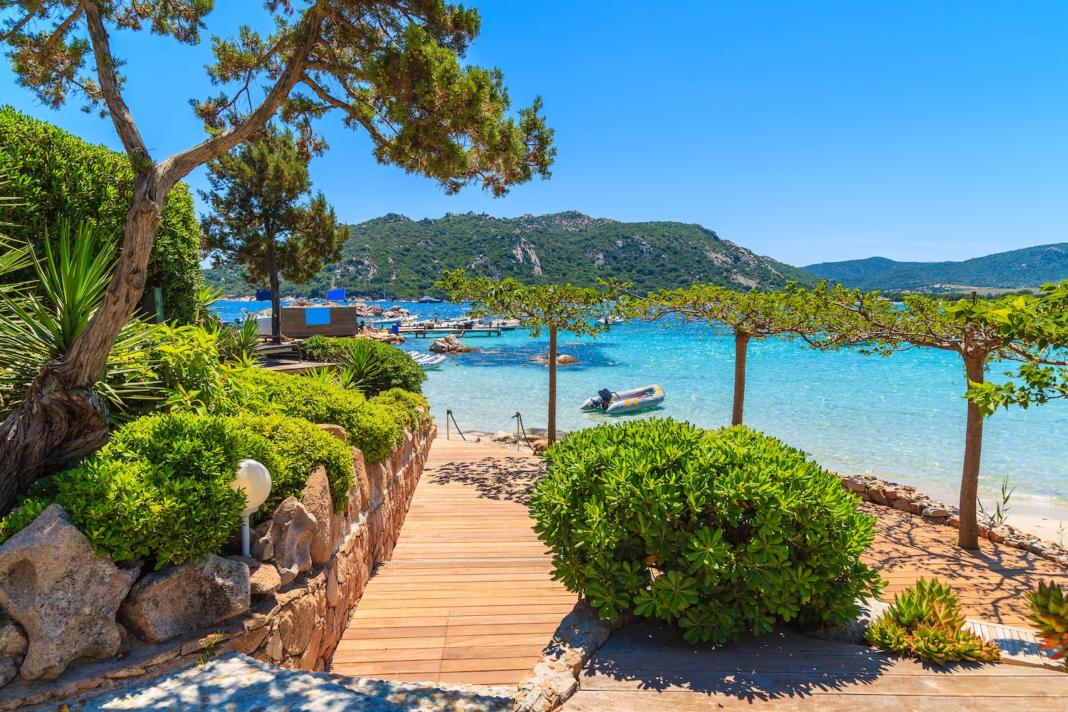 Korsyka i Lazurowe Wybrzeże 💙 Dwa światy w jednym letnim wyjeździe za 529 PLN 😱🏖️