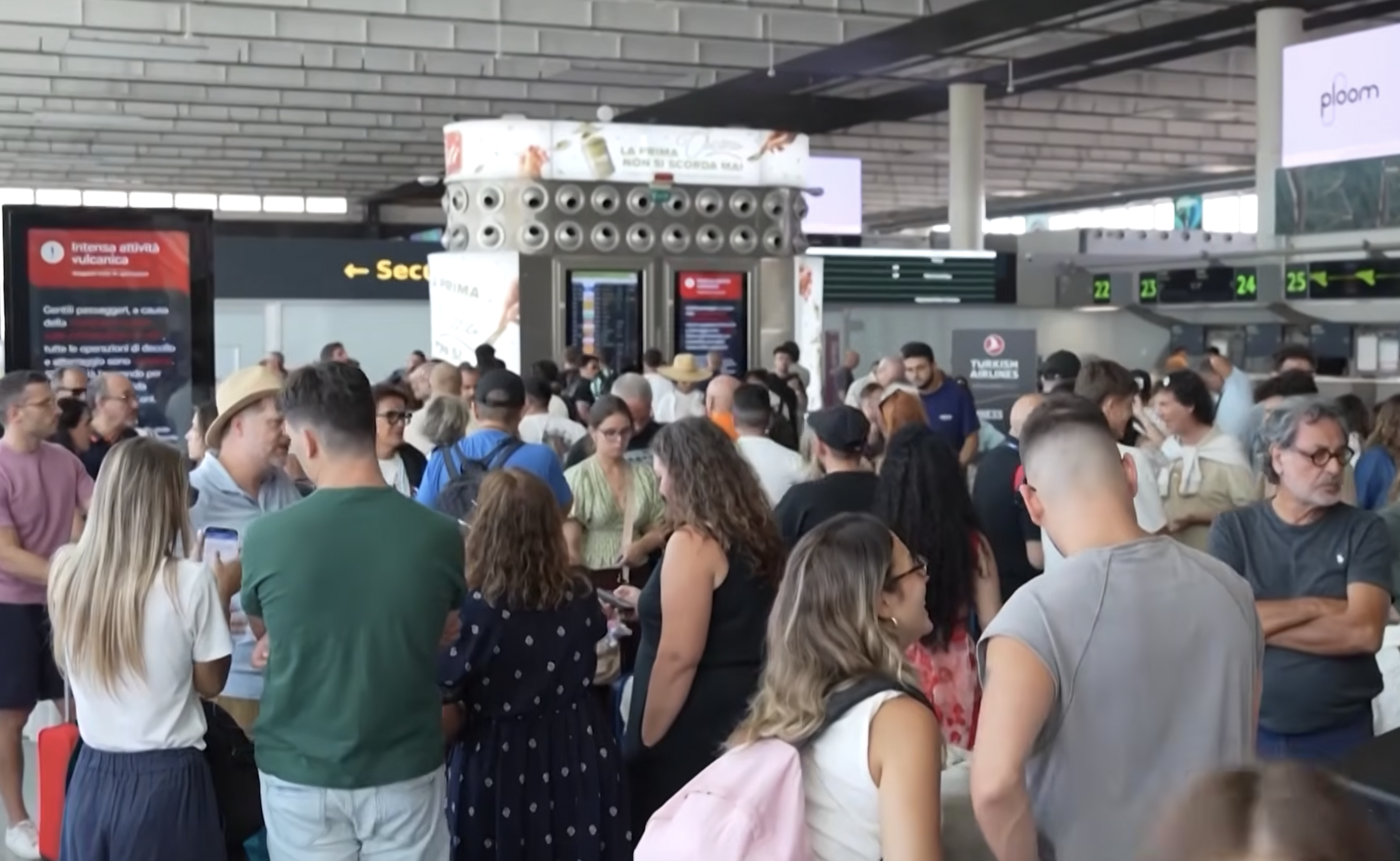 Ryanair i Wizz odwołują i przekierowują loty z Polski. Kolejny dzień lotniskowego chaosu – do wieczora nic tu nie wyląduje!