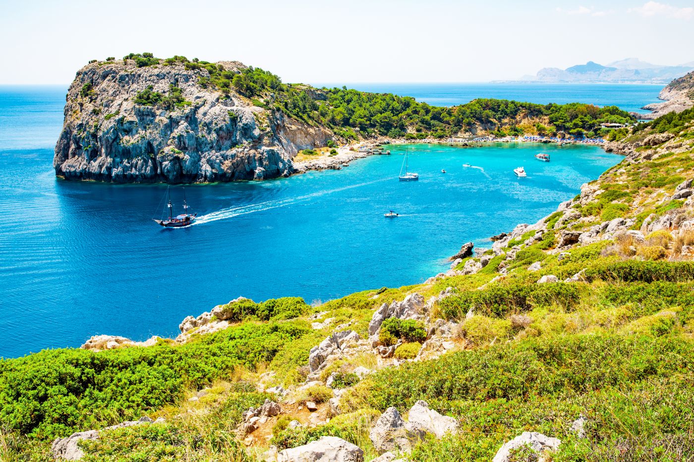 Piękna grecka wyspa w niskiej cenie 739 PLN 🔥🤩 Loty na Rodos w świetnych godzinach + noclegi z basenem ☀️🏖️