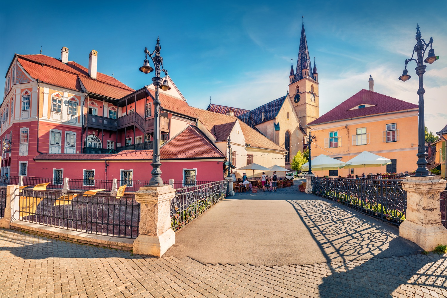 Kierunek Sybin – kolorowa Transylwania 😍✈️ Loty i hotel w centrum za 825 PLN ✨