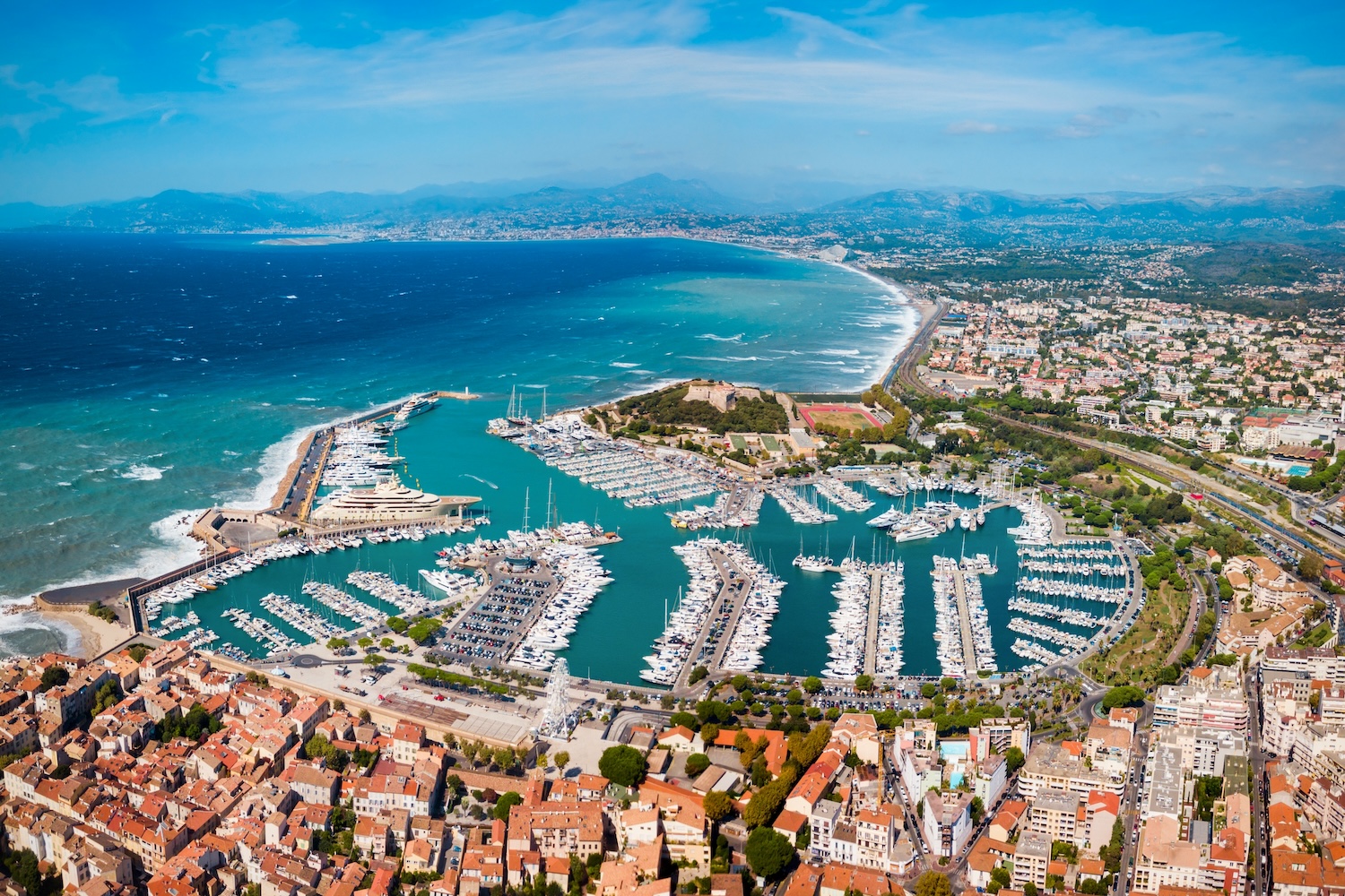 Lazurowe Wybrzeże bez ani jednego dnia urlopu 🌊✈️ Weekend w Antibes za 779 PLN 😎😍