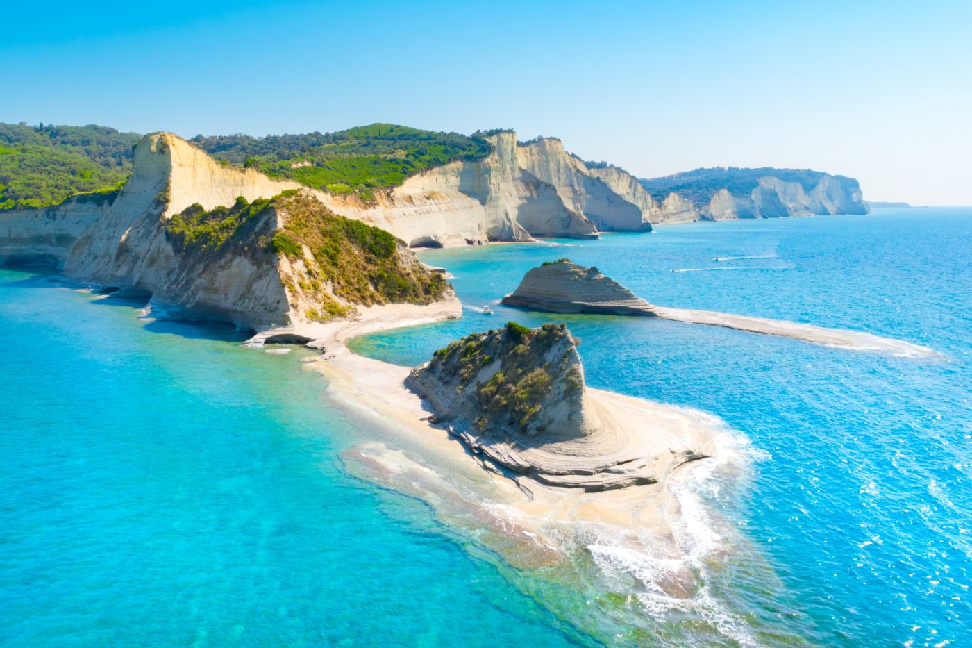 Piękna grecka wyspa tanio 🇬🇷💚 Wycieczka na Korfu za 709 PLN (loty + noclegi z widokiem na morze) 🌊😍