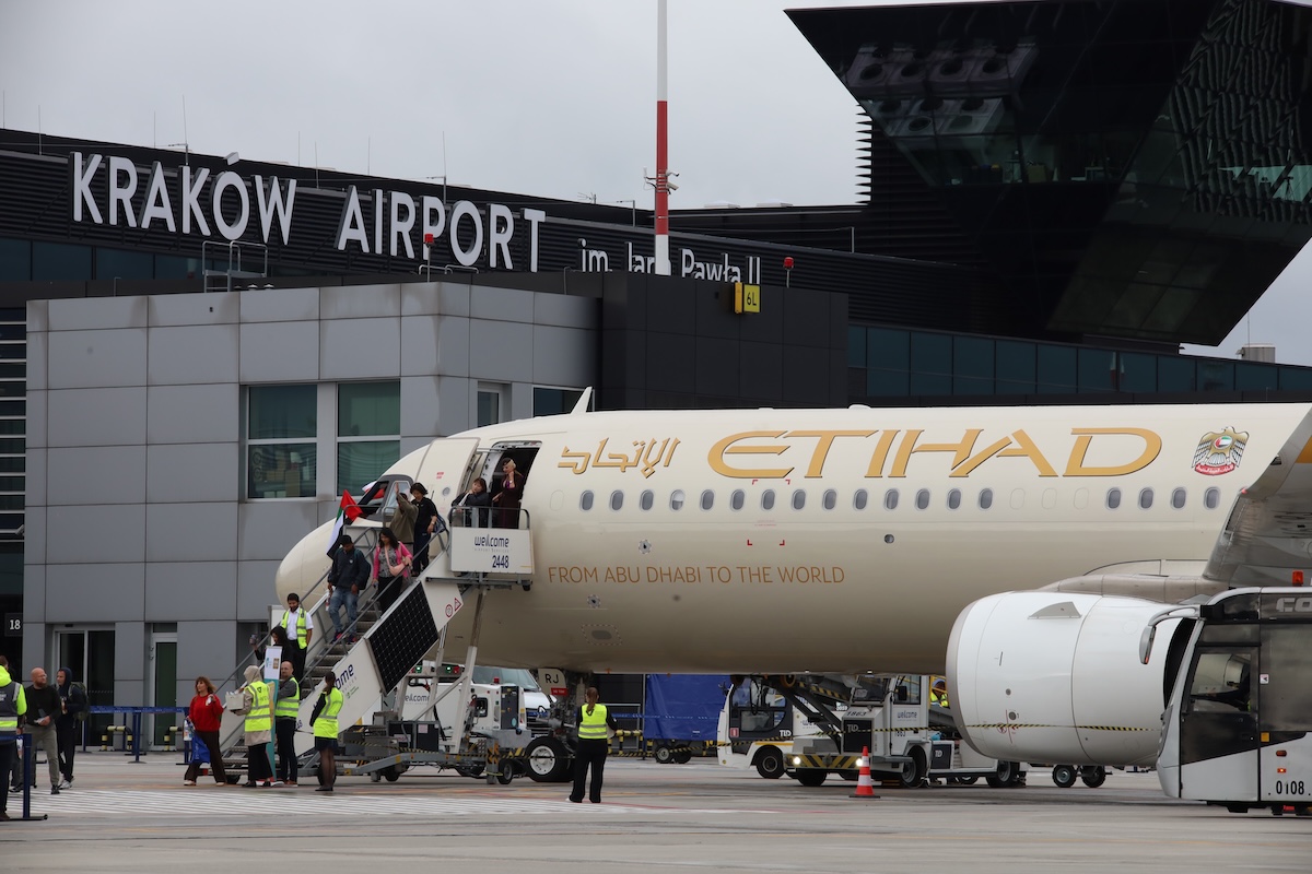 Etihad mocno wydłuża hitową trasę z Krakowa – będzie latał do Abu Zabi także jesienią i zimą