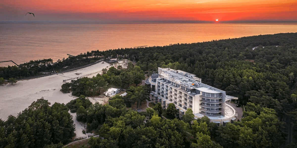 5🌟 hotel 80 m od plaży w Dźwirzyno 🌊 z basenem i strefą spa w cenie