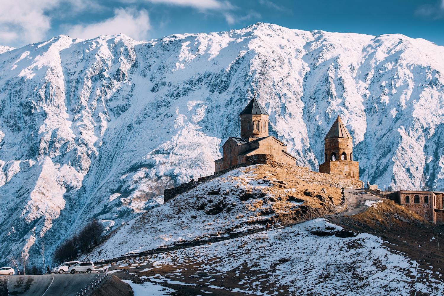 Górskie serce Gruzji🤩 📷 Wycieczka na Kaukaz za 807 PLN 🏔️ Loty + hotel i samochód ✈️+🏨+🚗