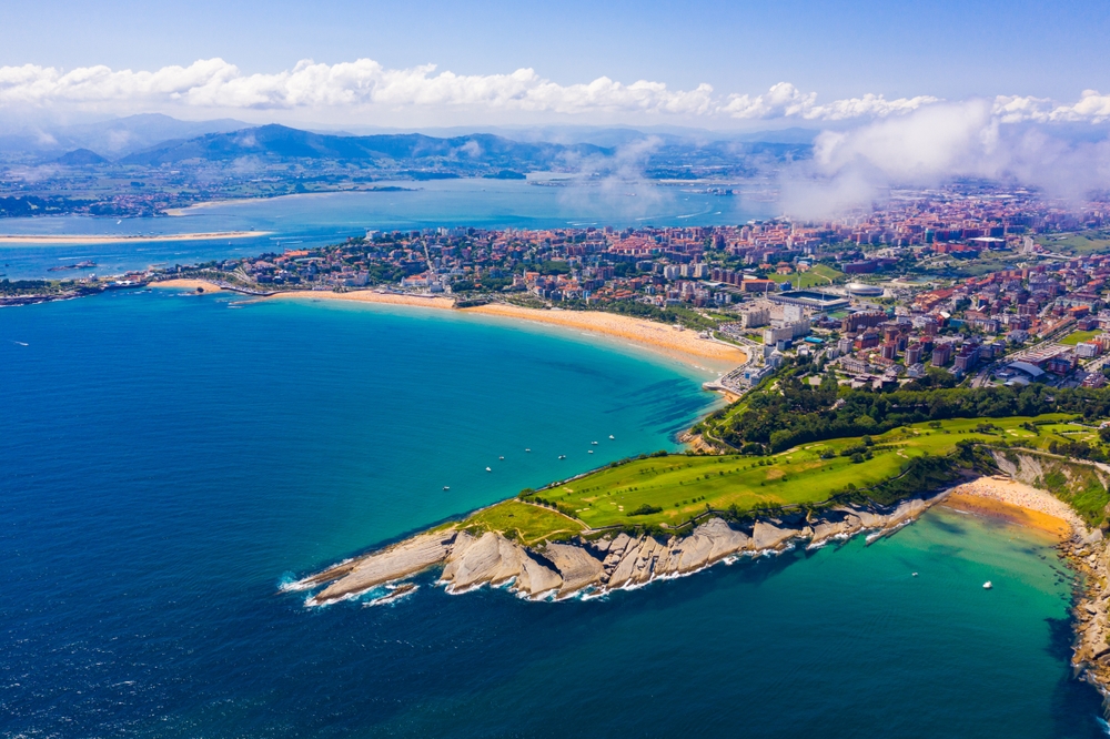 Hiszpania mniej znana za 759 PLN 🔥 🇪🇸 Loty do Bilbao i 4* hotel w Santander 🤩