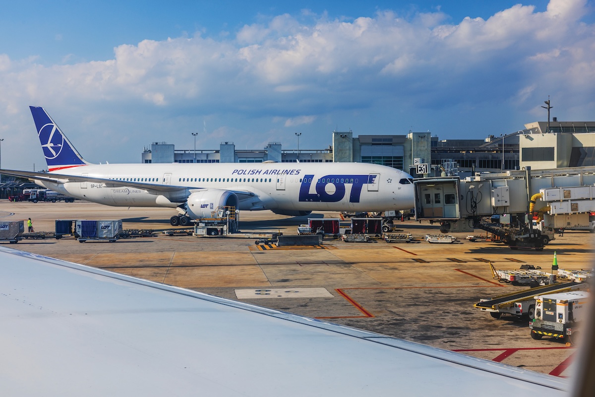 Awaria Dreamlinera w Toronto. Ponad 200 pasażerów LOT-u utknęło na lotnisku