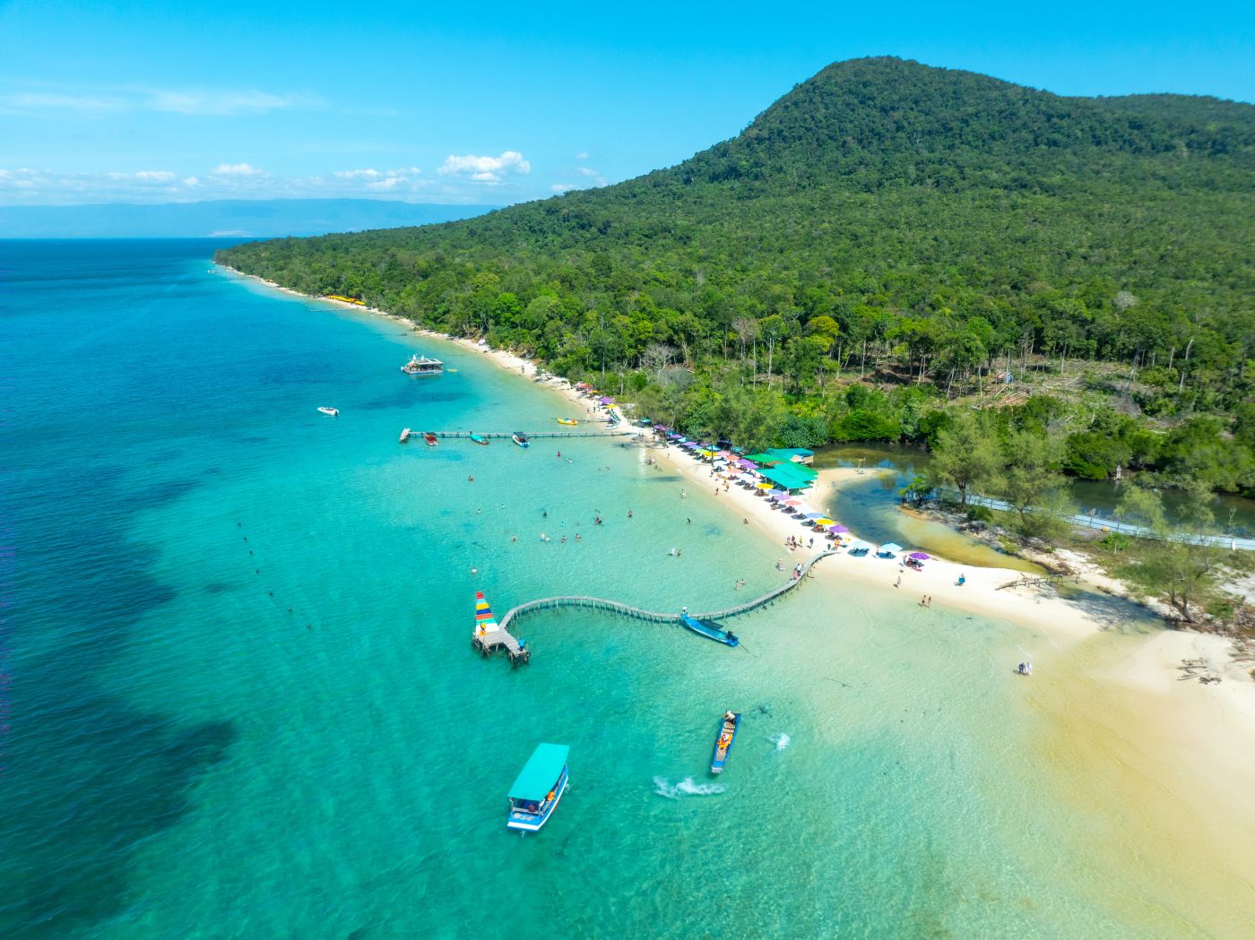 Czarterowe loty do Tajlandii i Wietnamu z dużym bagażem ✈️🧳 Bangkok i Phu Quoc za 3899 PLN (mnóstwo terminów) 🛕🏝️