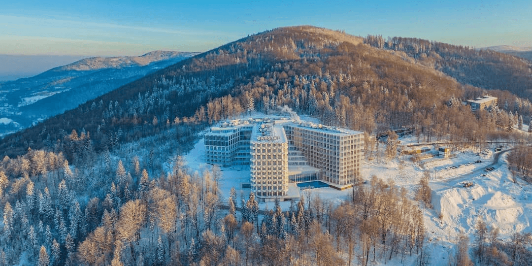5* hotel Crystal Mountain od 579 PLN/pokój 🏔️ Ferie z basenami w Beskidach 🌊