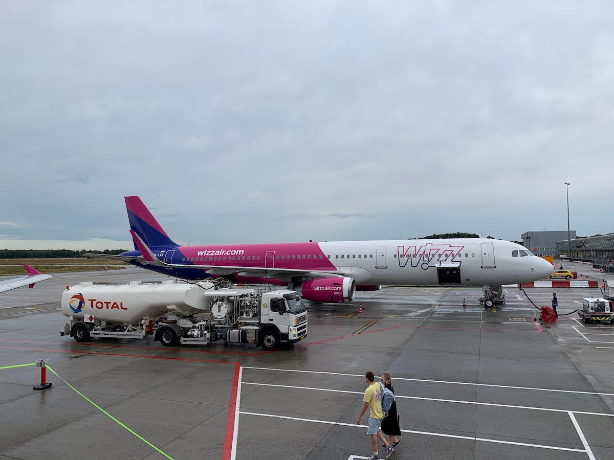 Na 7 włoskich lotniskach brakuje paliwa lotniczego. Linie nie wykluczają odwołanych lotów, Wizz Air ostrzega pasażerów