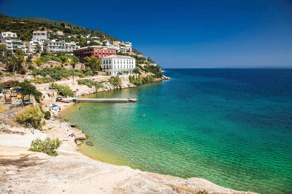 Grecja na majówkę za 1402 PLN ‼️🇬🇷 Loty, 7 noclegów na wyspie Eubea + auto w cenie 🤩🏖️