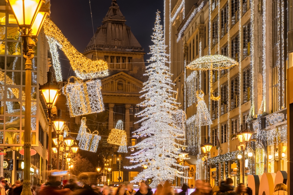 Jarmark w Budapeszcie za 579 PLN🎄❄️ Loty (piątek-niedziela) i hotel w cenie ✈️🎅